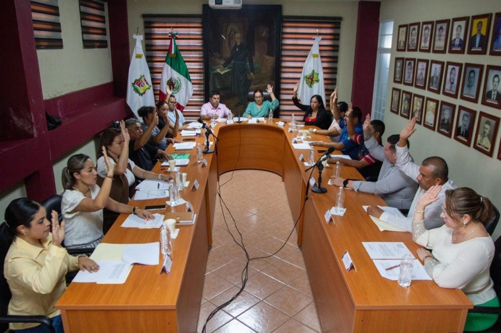 Instala Cabildo el Comité de Adquisiciones del Municipio de Xalisco